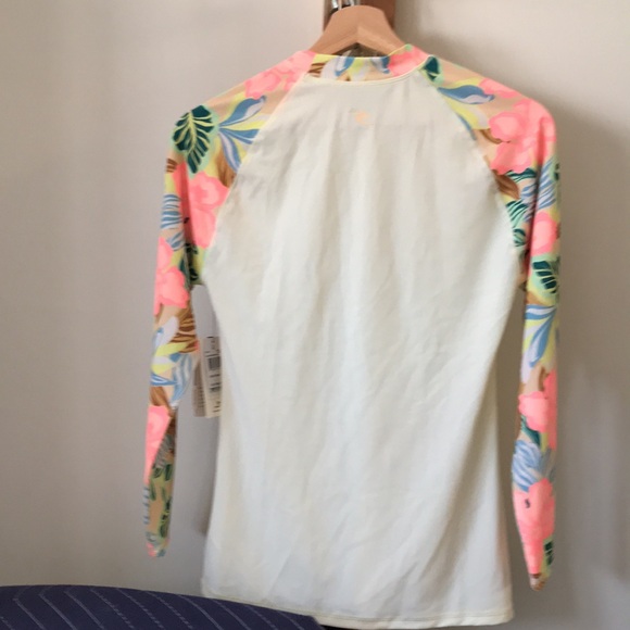 Rip Curl Follow The Sun UPF50+ Long Sleeve Rash Guard Performance Fit - Picture 10 of 10